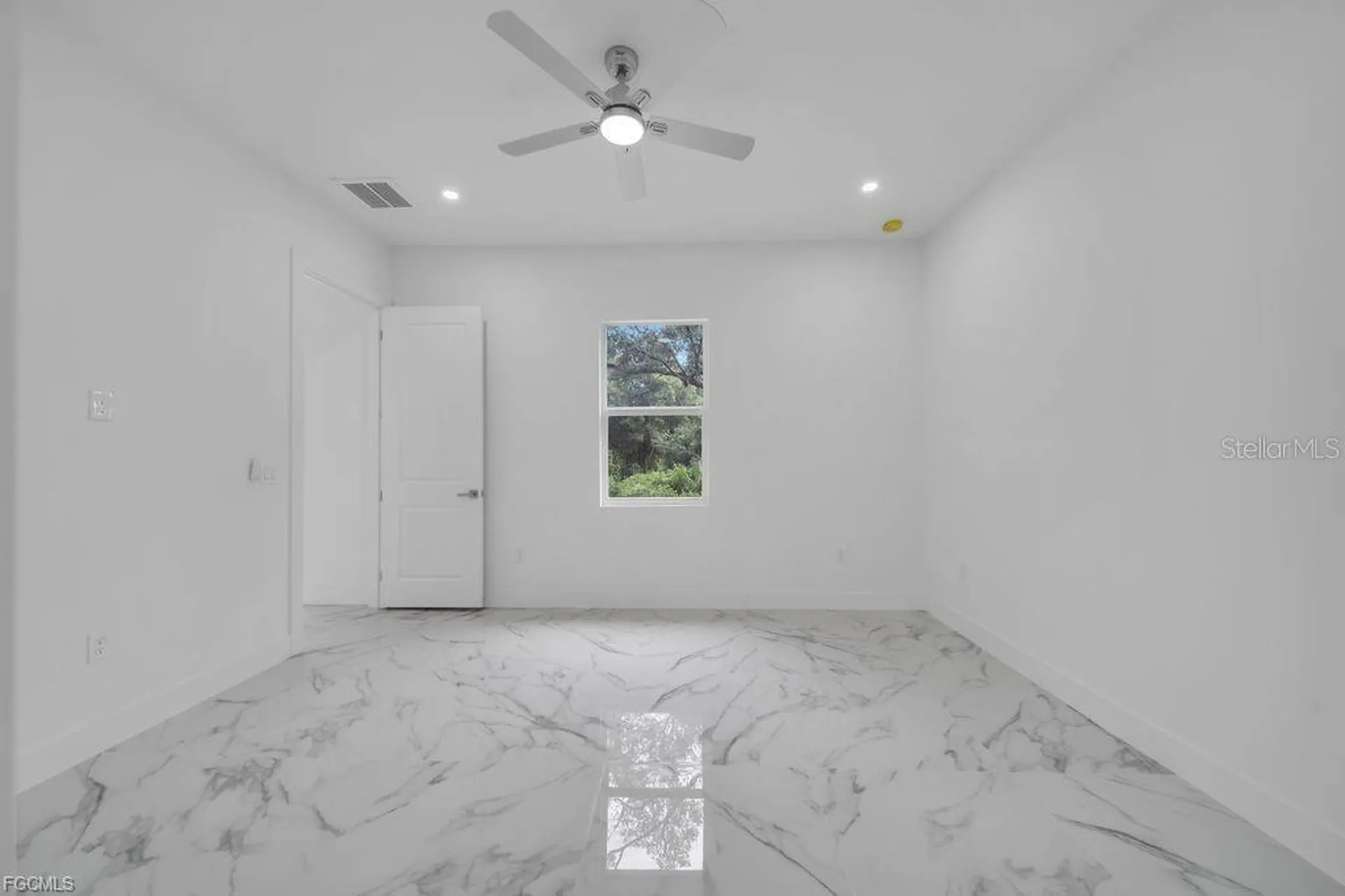 2003 E 14th Street Lehigh Acres FL 33972