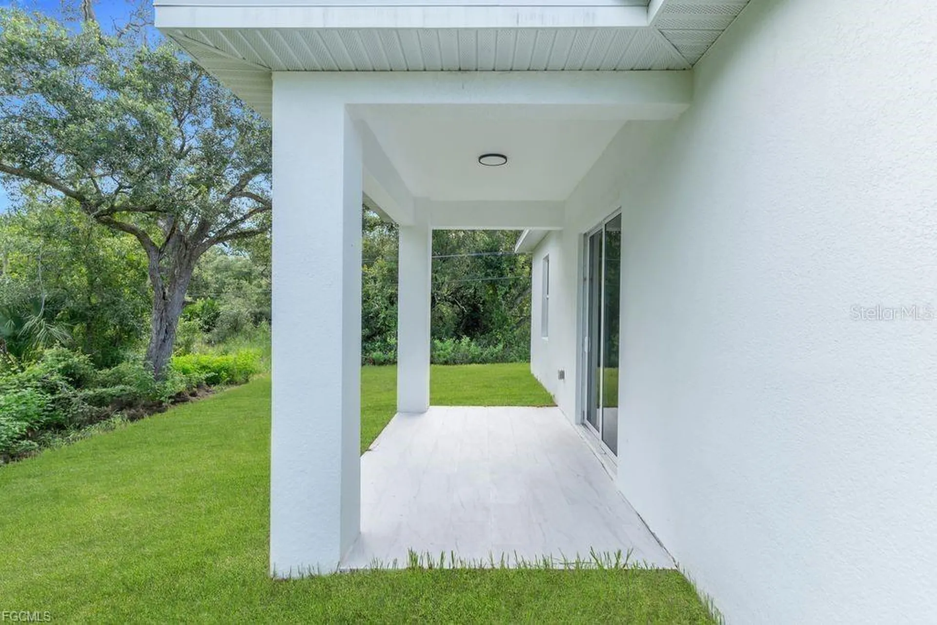 2003 E 14th Street Lehigh Acres FL 33972