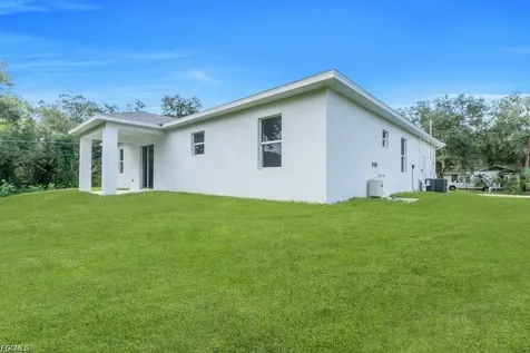 2003 E 14th Street Lehigh Acres FL 33972