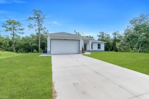 2003 E 14th Street Lehigh Acres FL 33972