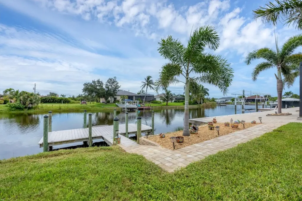 15704 Lakeland Circle Port Charlotte FL 33981