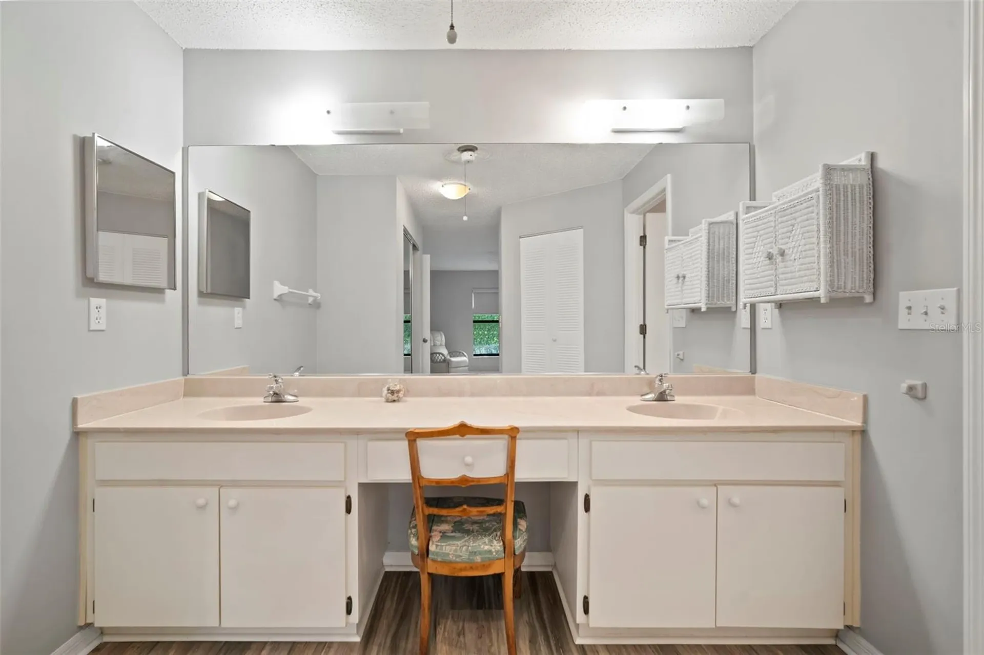 1609 Laughton Place Sun City Center FL 33573