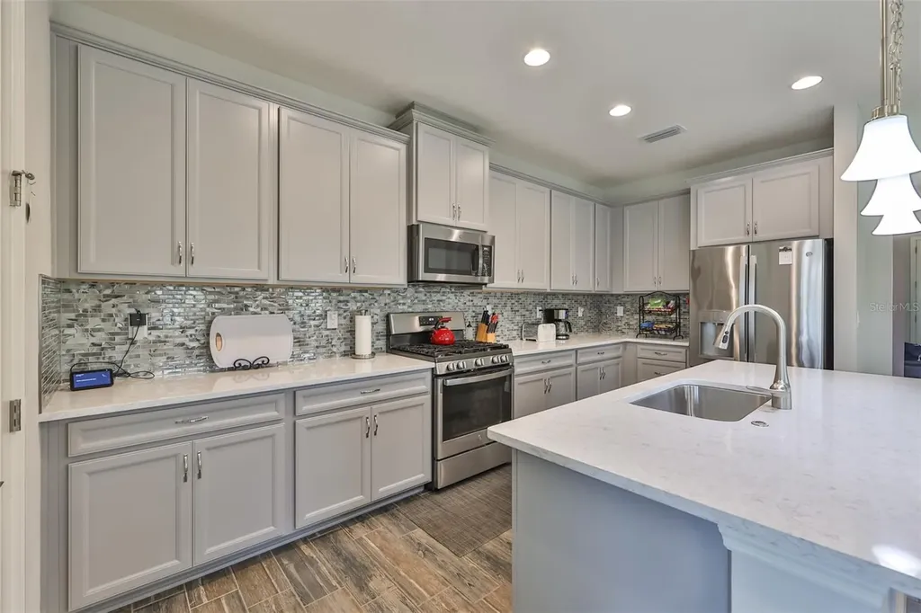 7411 Windport Lane Apollo Beach FL 33572