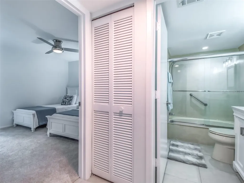 5204 Wedgewood Lane Sarasota FL 34235