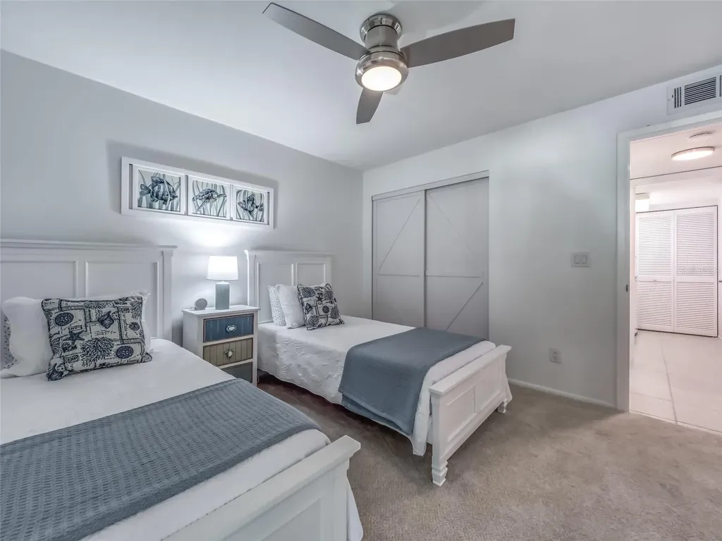 5204 Wedgewood Lane Sarasota FL 34235