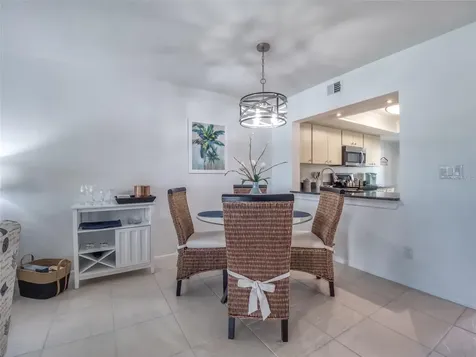 5204 Wedgewood Lane Sarasota FL 34235