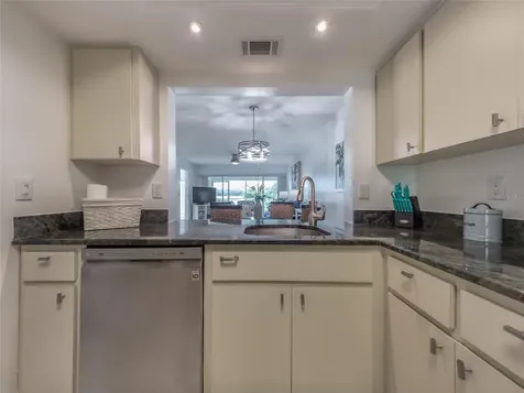 5204 Wedgewood Lane Sarasota FL 34235