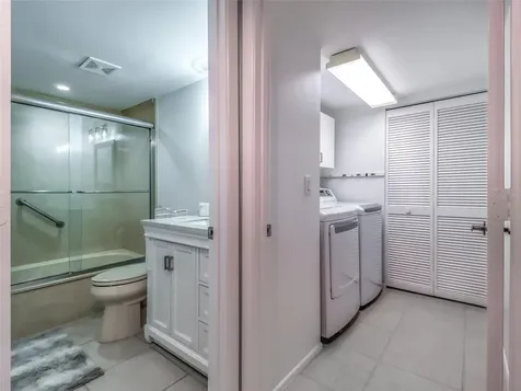 5204 Wedgewood Lane Sarasota FL 34235