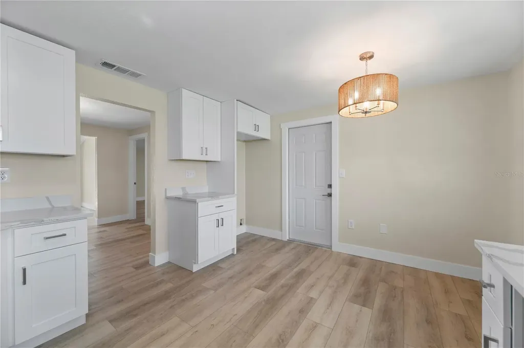 542 Lakehurst Avenue NW Port Charlotte FL 33952