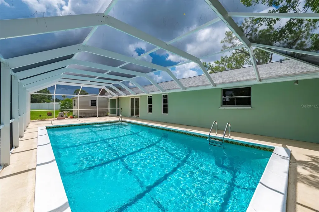 542 Lakehurst Avenue NW Port Charlotte FL 33952