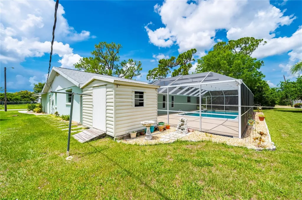 542 Lakehurst Avenue NW Port Charlotte FL 33952