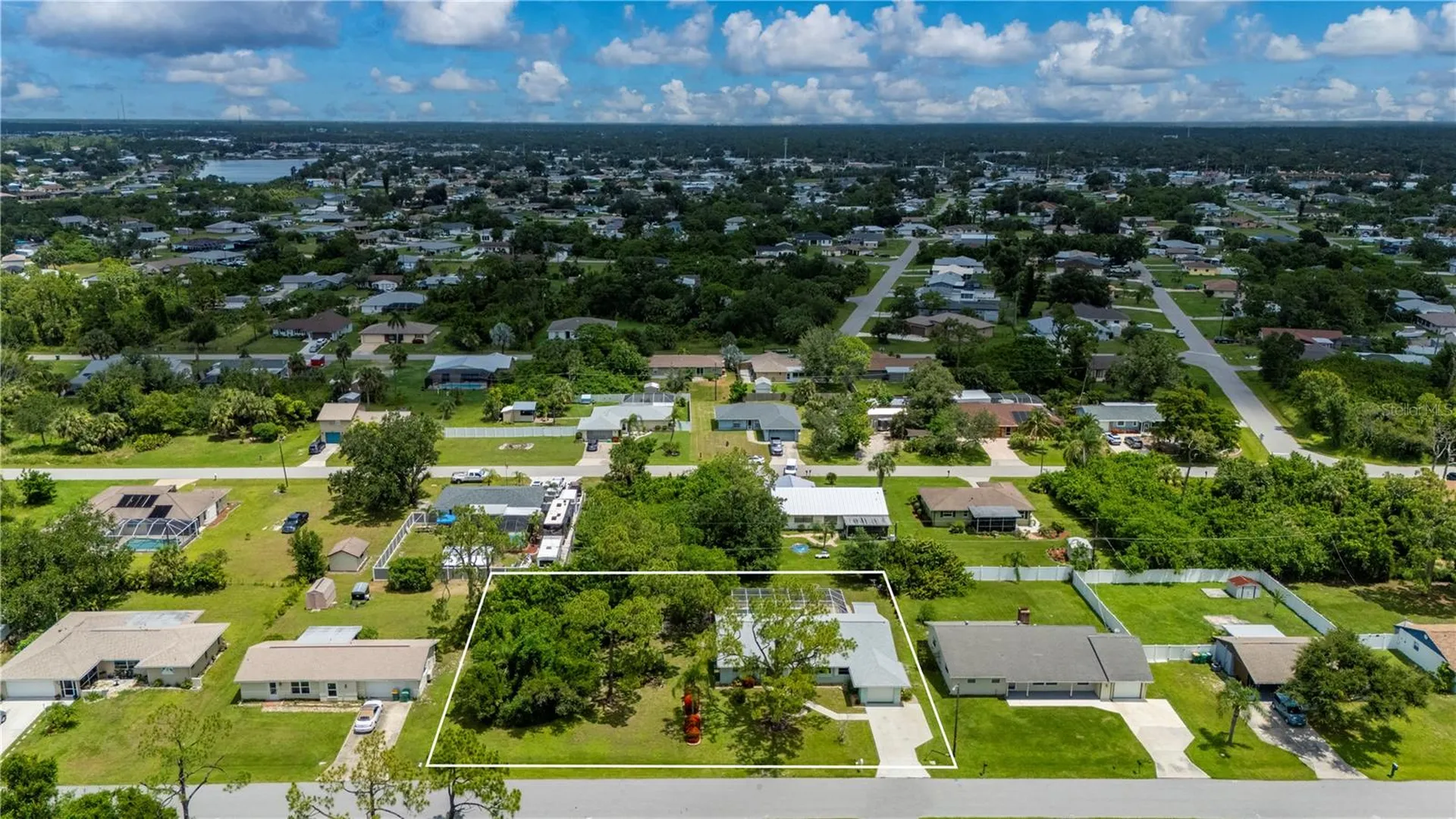 542 Lakehurst Avenue NW Port Charlotte FL 33952