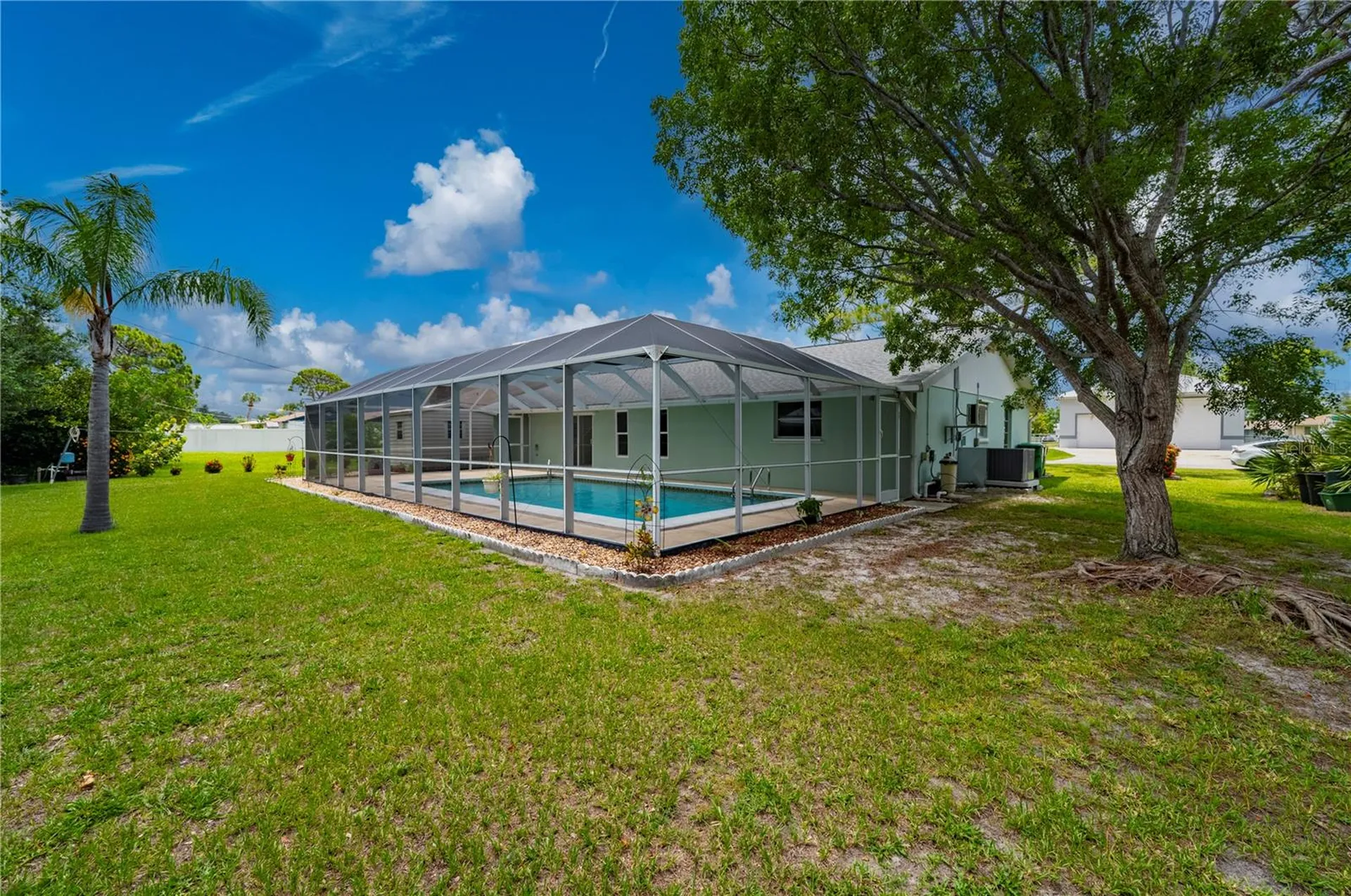 542 Lakehurst Avenue NW Port Charlotte FL 33952