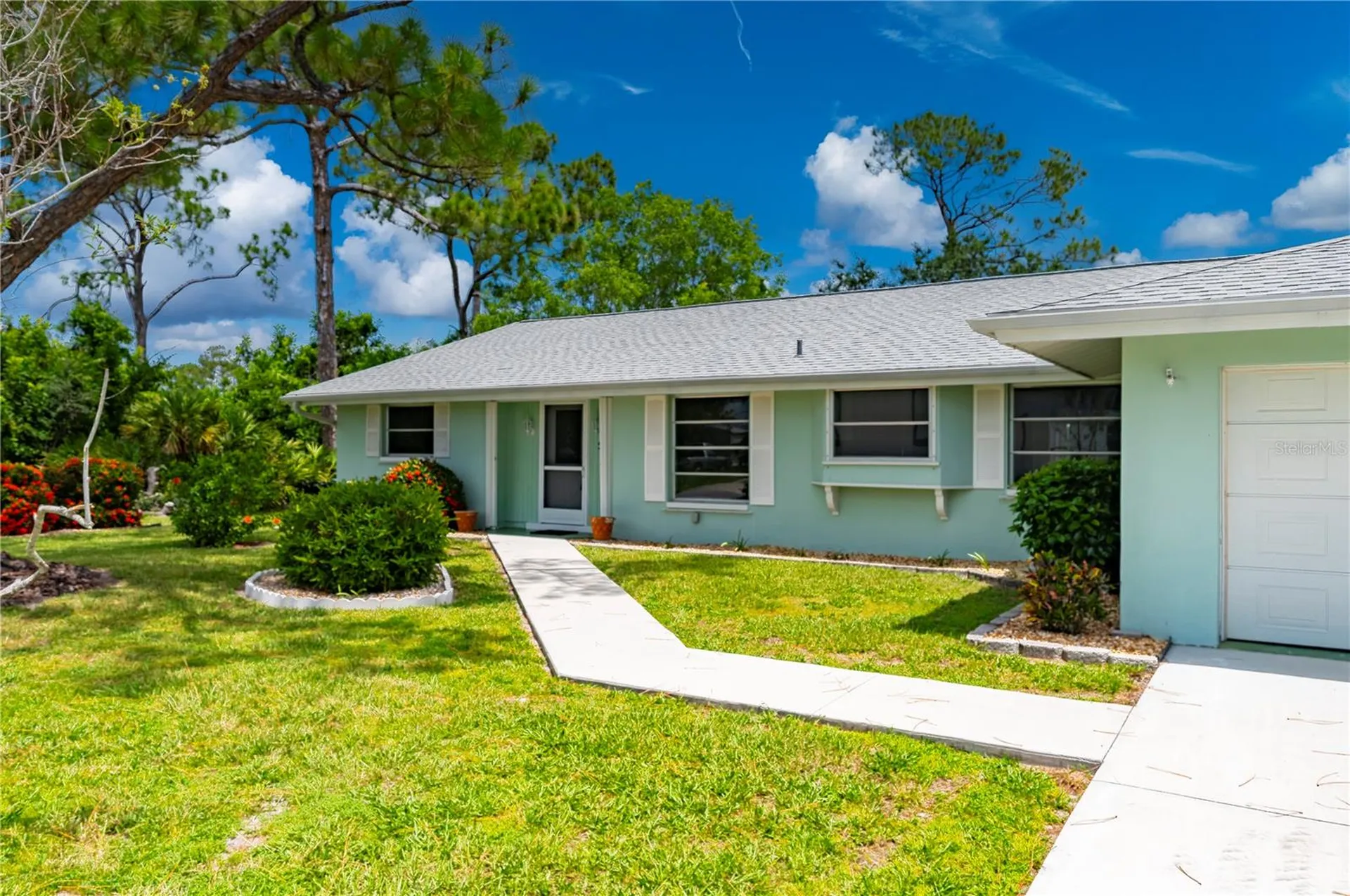 542 Lakehurst Avenue NW Port Charlotte FL 33952