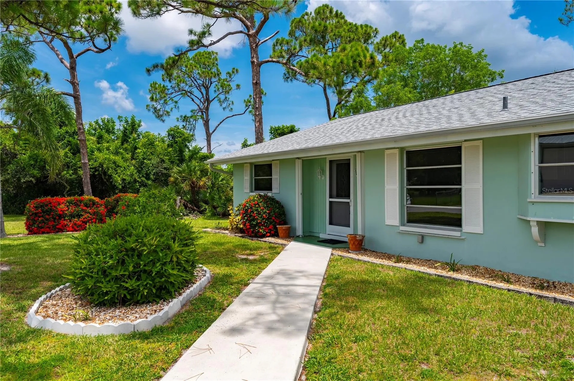 542 Lakehurst Avenue NW Port Charlotte FL 33952