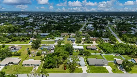 542 Lakehurst Avenue NW Port Charlotte FL 33952