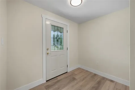 542 Lakehurst Avenue NW Port Charlotte FL 33952