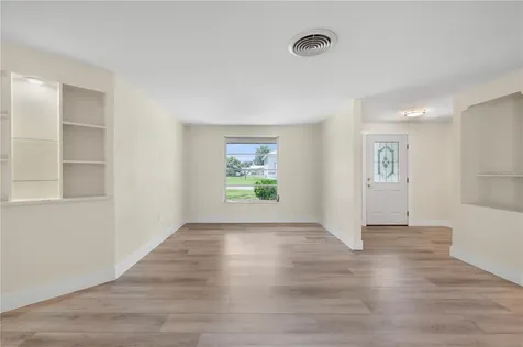 542 Lakehurst Avenue NW Port Charlotte FL 33952