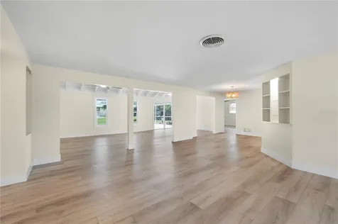 542 Lakehurst Avenue NW Port Charlotte FL 33952