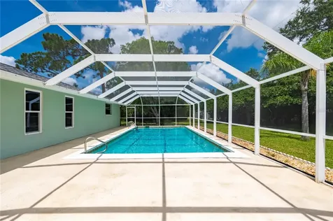 542 Lakehurst Avenue NW Port Charlotte FL 33952