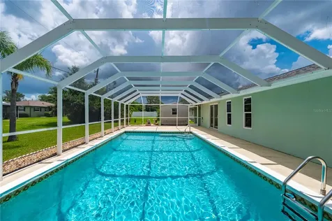 542 Lakehurst Avenue NW Port Charlotte FL 33952