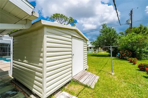 542 Lakehurst Avenue NW Port Charlotte FL 33952