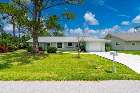 542 Lakehurst Avenue NW Port Charlotte FL 33952