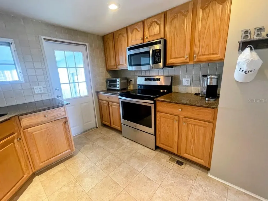 816 Turf Venice FL 34285