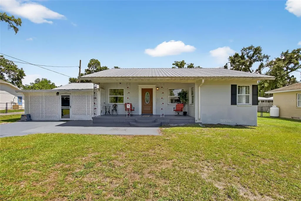 1319 E Tomlin Street Plant City FL 33563