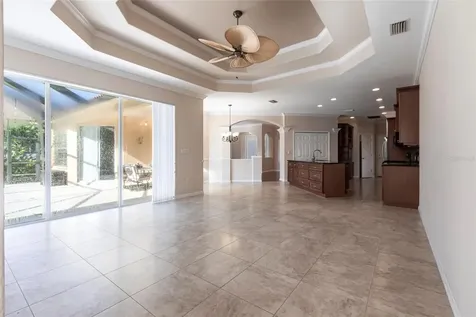 7211 Treymore Court Sarasota FL 34243