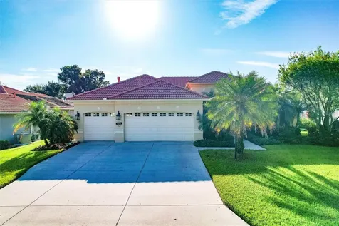 7211 Treymore Court Sarasota FL 34243