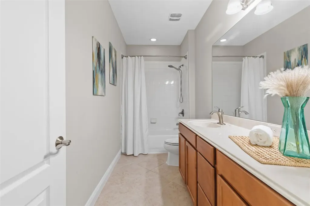 7938 Hampton Lake Drive Tampa FL 33647