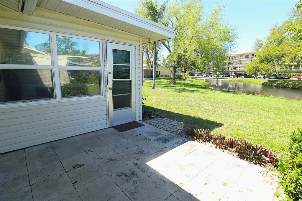 390 301 Boulevard W Bradenton FL 34205