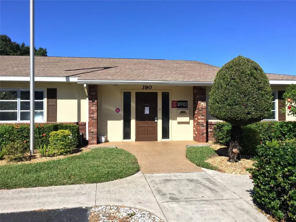 390 301 Boulevard W Bradenton FL 34205