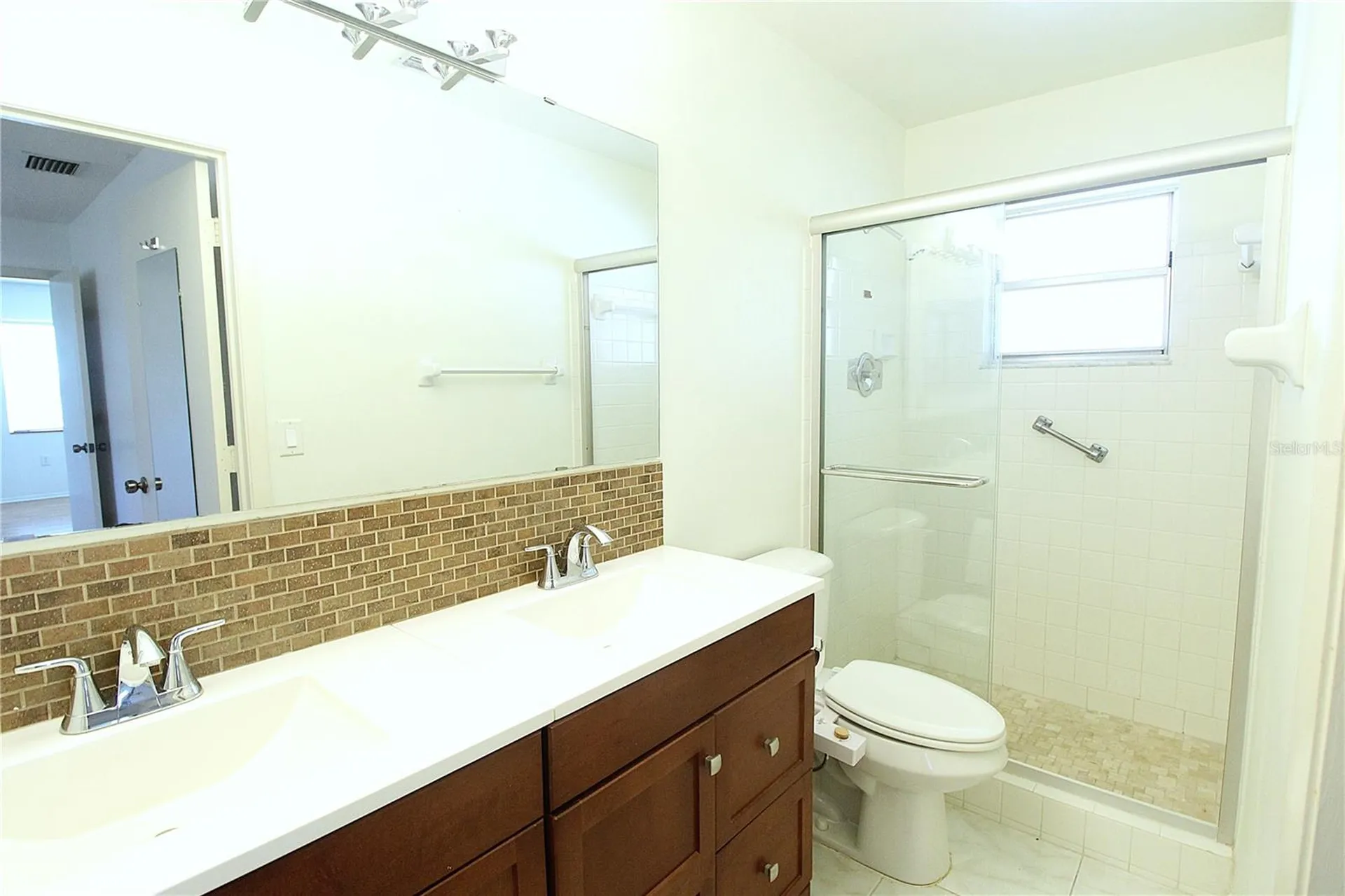390 301 Boulevard W Bradenton FL 34205