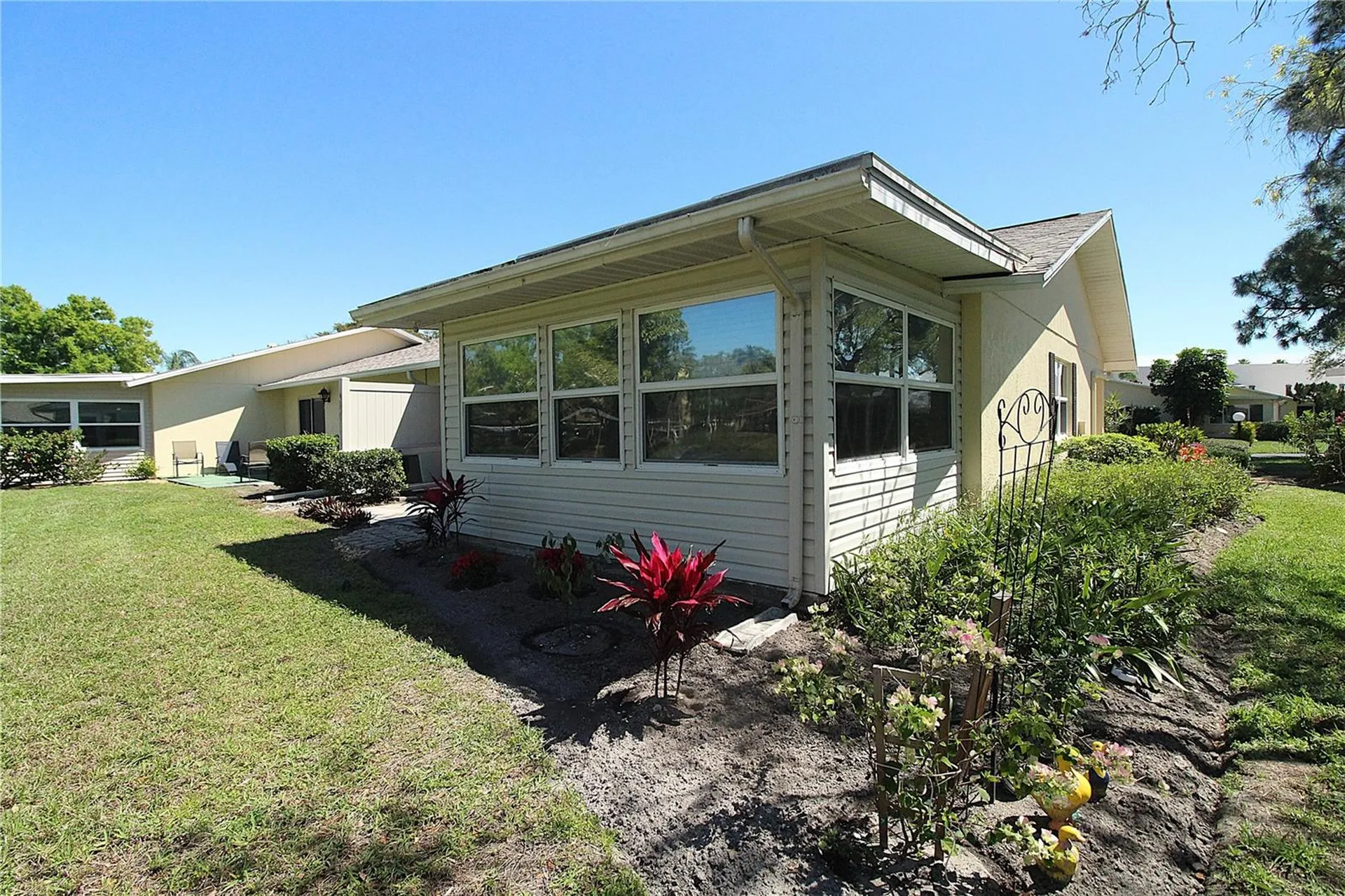 390 301 Boulevard W Bradenton FL 34205