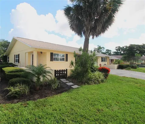 390 301 Boulevard W Bradenton FL 34205