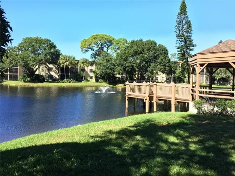 390 301 Boulevard W Bradenton FL 34205