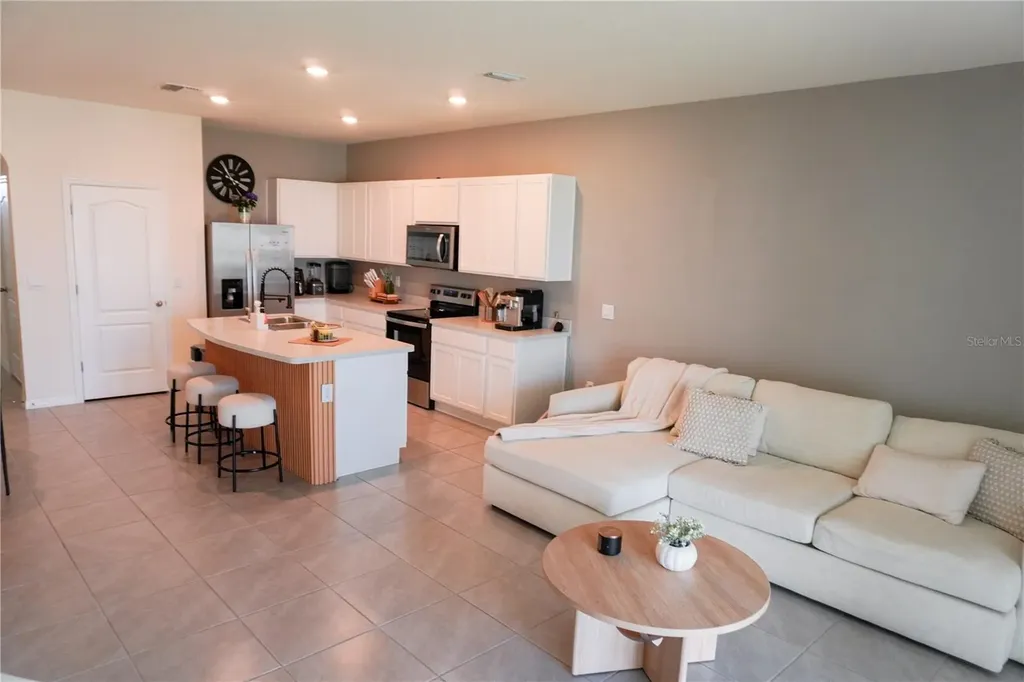 2238 Tay Wes Drive St Cloud FL 34771