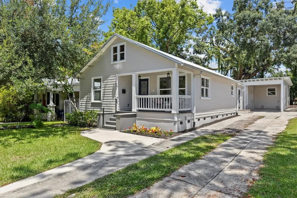 325 W Haya Street Tampa FL 33603