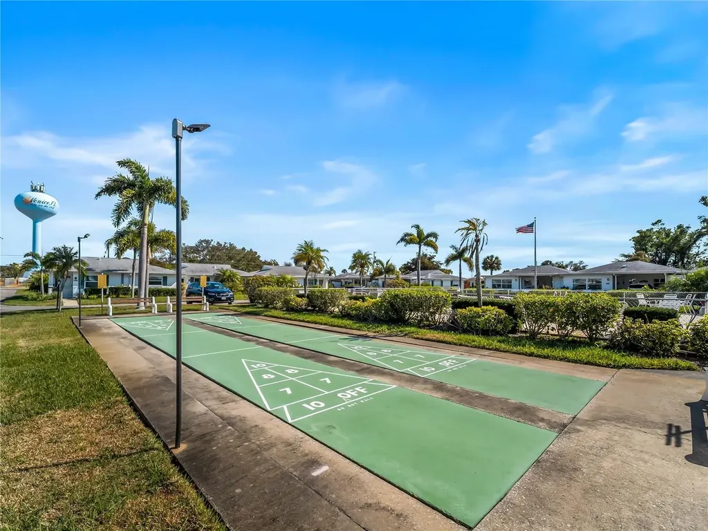 116 The Corso Venice FL 34285