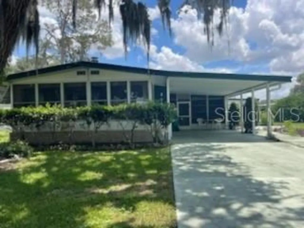 74 N Bobwhite Road Wildwood FL 34785