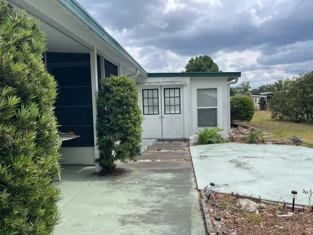 74 N Bobwhite Road Wildwood FL 34785