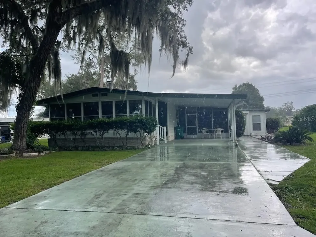 74 N Bobwhite Road Wildwood FL 34785
