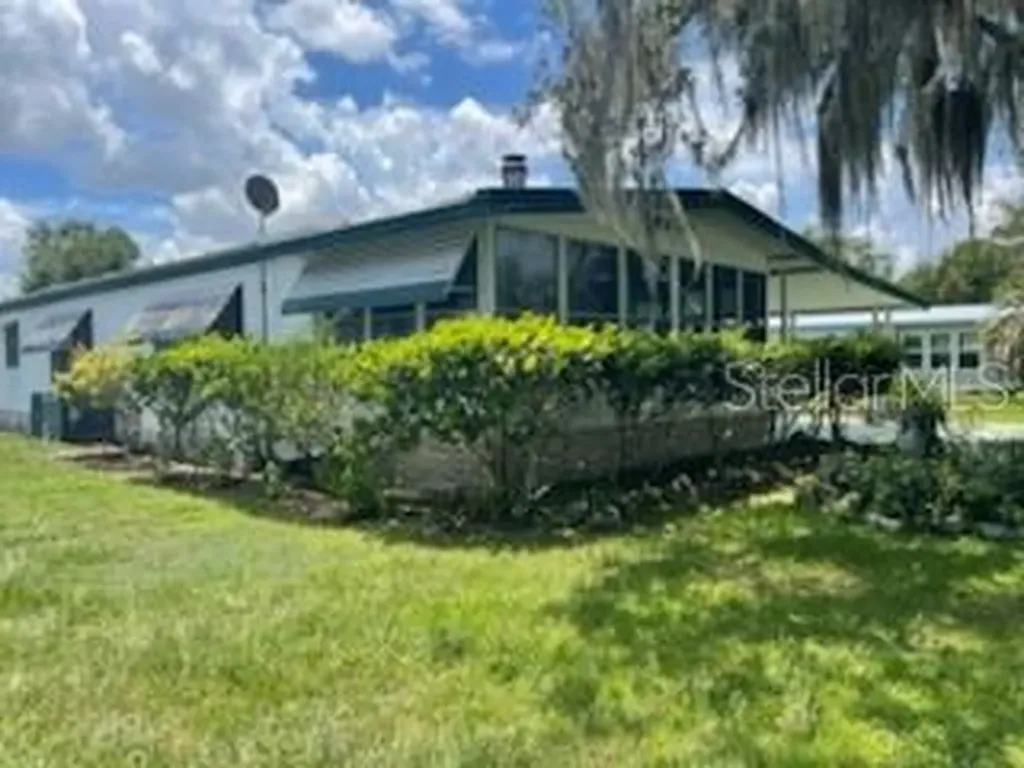 74 N Bobwhite Road Wildwood FL 34785