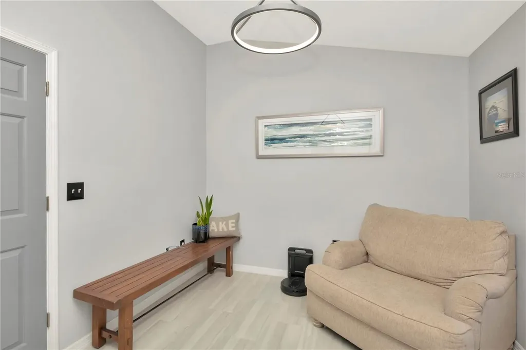 2239 Roanoke Springs Drive Ruskin FL 33570