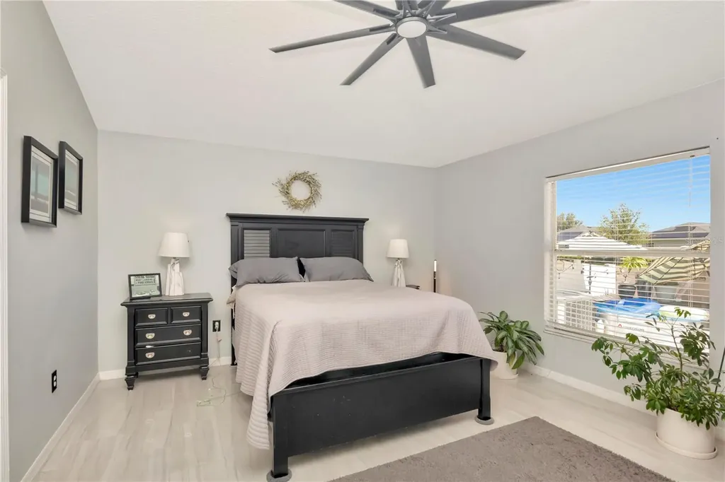 2239 Roanoke Springs Drive Ruskin FL 33570