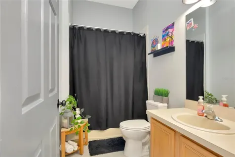 2239 Roanoke Springs Drive Ruskin FL 33570