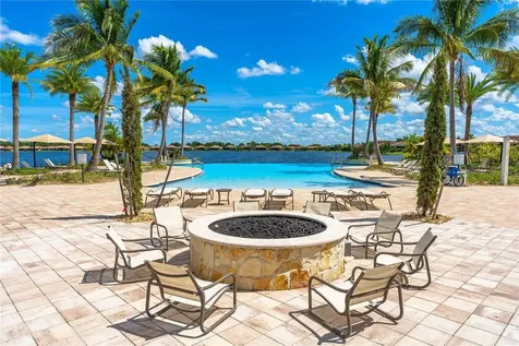 359 Toscavilla Boulevard Nokomis FL 34275