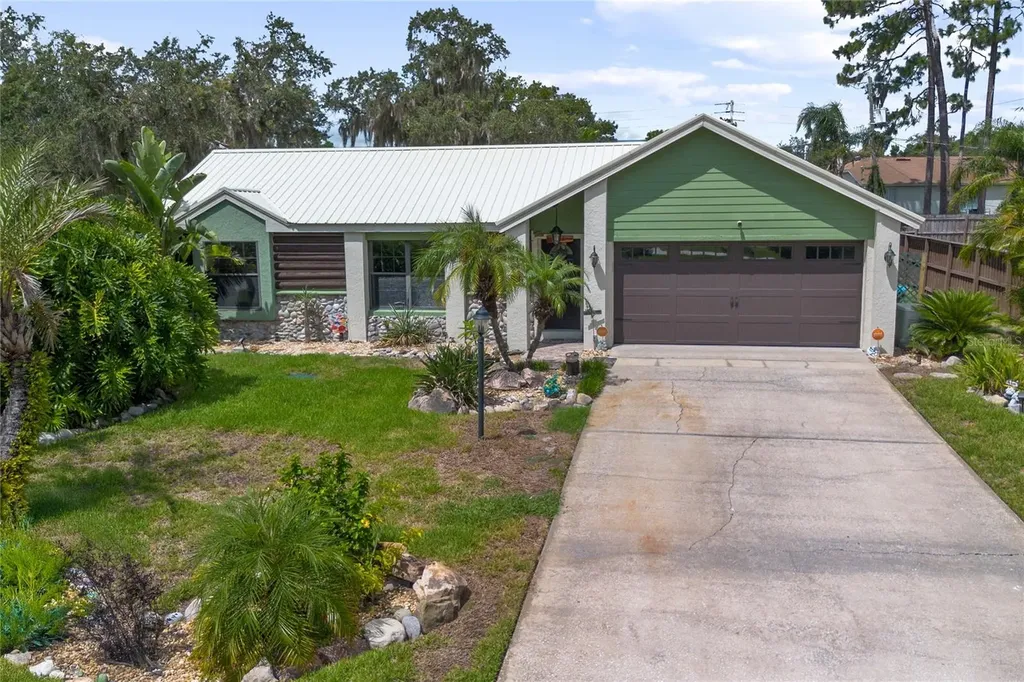 1345 Walton Avenue Deltona FL 32738